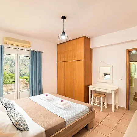 Casa de Férias Fuer 16 Personen In Kavallos, Kreta West Kreta